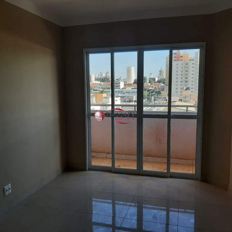 Apartamento com 2 quartos à venda, 70m² — foto 2 de 15