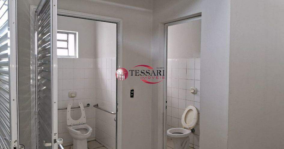 Loja / Salão / Ponto Comercial para aluguel, 695m² — foto 16 de 21