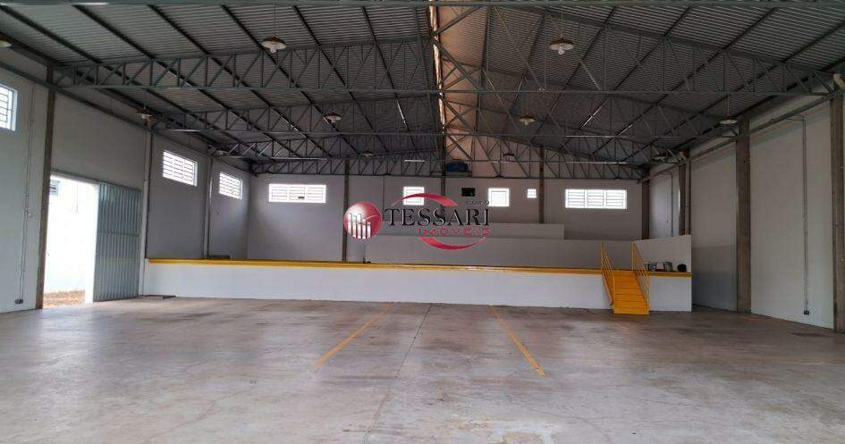 Loja / Salão / Ponto Comercial para aluguel, 695m² — foto 4 de 21