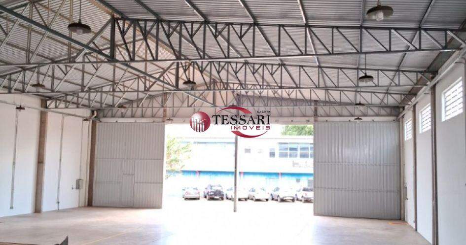 Loja / Salão / Ponto Comercial para aluguel, 695m² — foto 2 de 21