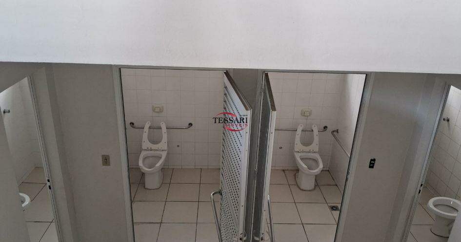 Loja / Salão / Ponto Comercial para aluguel, 695m² — foto 9 de 21