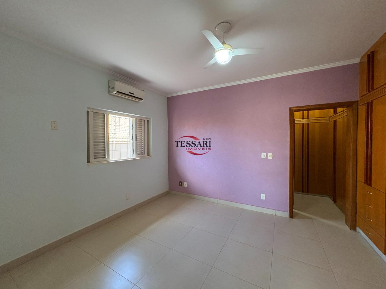 Casa com 4 quartos à venda, 482m² — foto 17 de 30