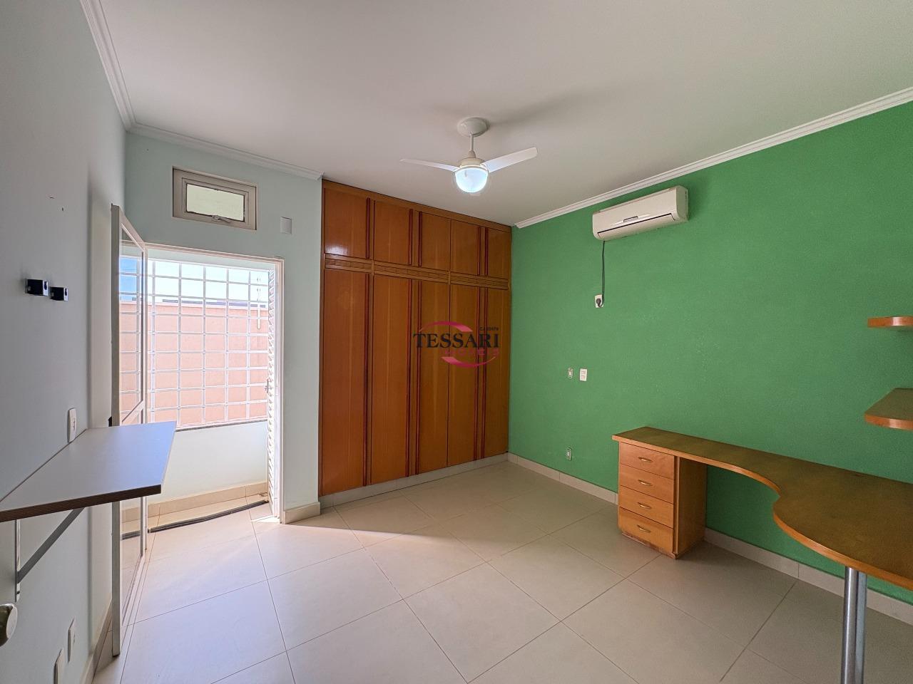 Casa com 4 quartos à venda, 482m² — foto 10 de 30