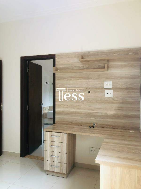 Casa de Condomínio com 3 quartos para aluguel, 278m² — foto 18 de 30