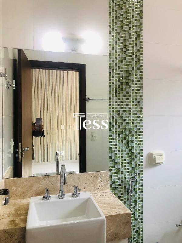 Casa de Condomínio com 3 quartos para aluguel, 278m² — foto 20 de 30