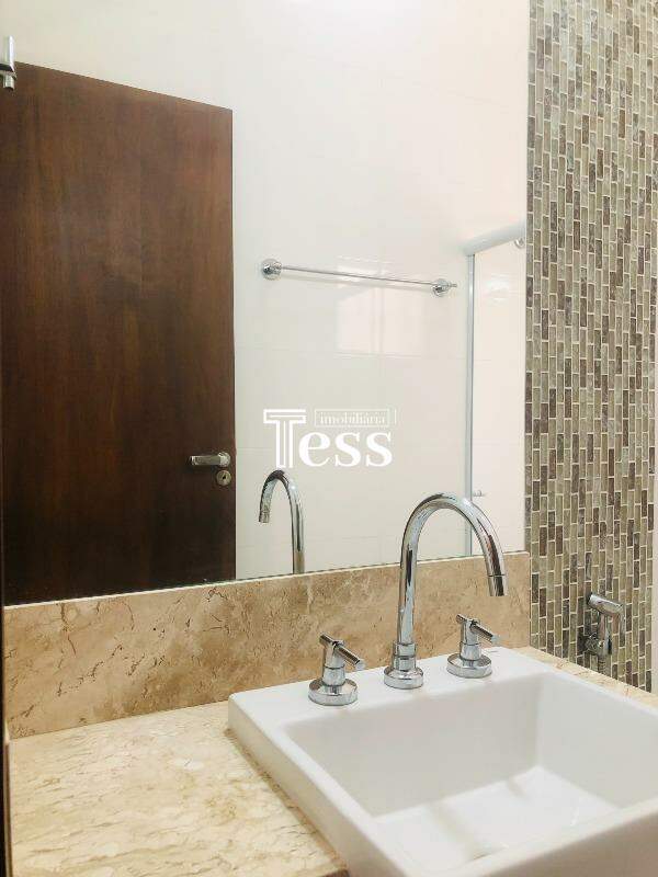 Casa de Condomínio com 3 quartos para aluguel, 278m² — foto 16 de 30
