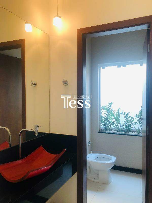 Casa de Condomínio com 3 quartos para aluguel, 278m² — foto 7 de 30