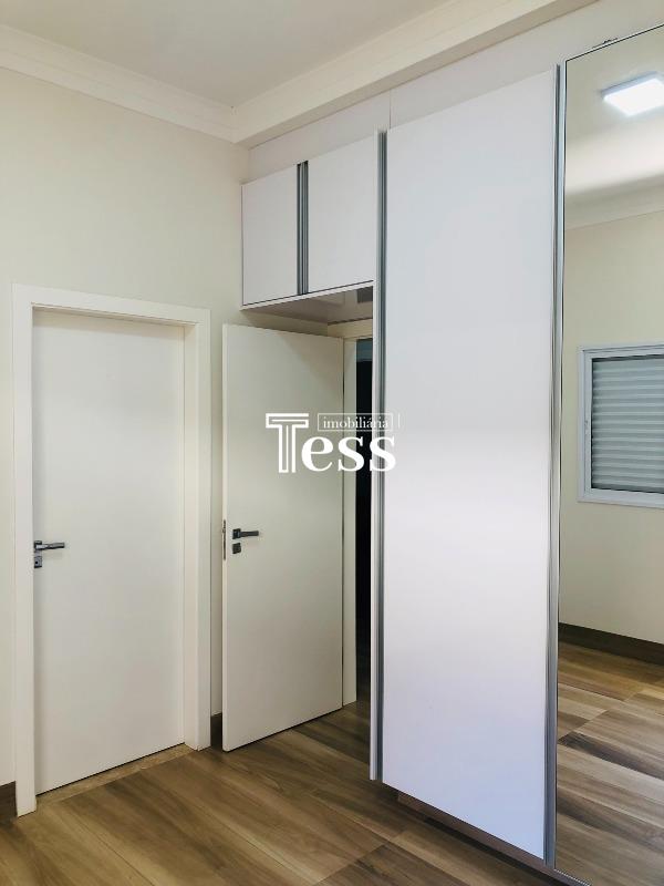 Casa de Condomínio com 3 quartos para aluguel, 248m² — foto 18 de 27