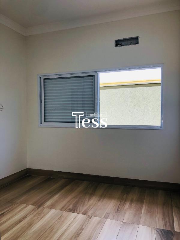 Casa de Condomínio com 3 quartos para aluguel, 248m² — foto 14 de 27