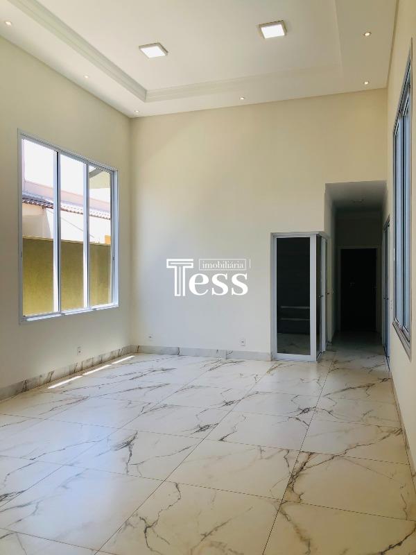 Casa de Condomínio com 3 quartos para aluguel, 248m² — foto 3 de 27