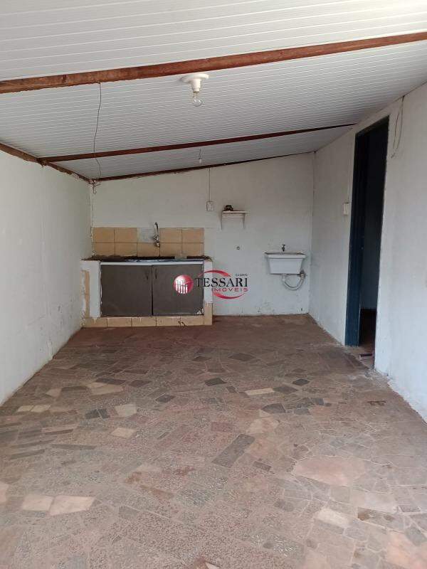 Casa com 3 quartos para aluguel, 80m² — foto 11 de 13