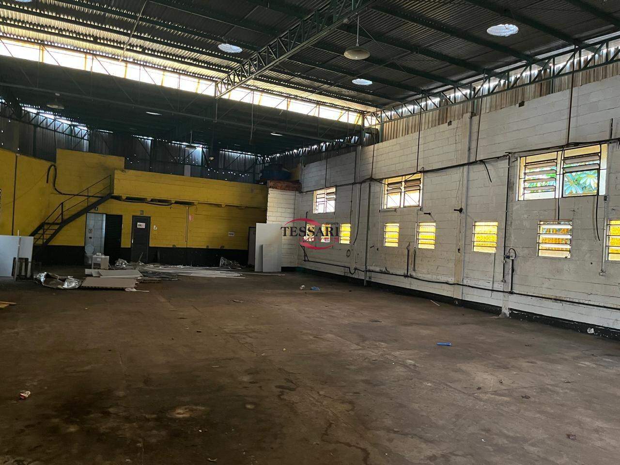 Loja / Salão / Ponto Comercial para aluguel, 1075m² — foto 12 de 21