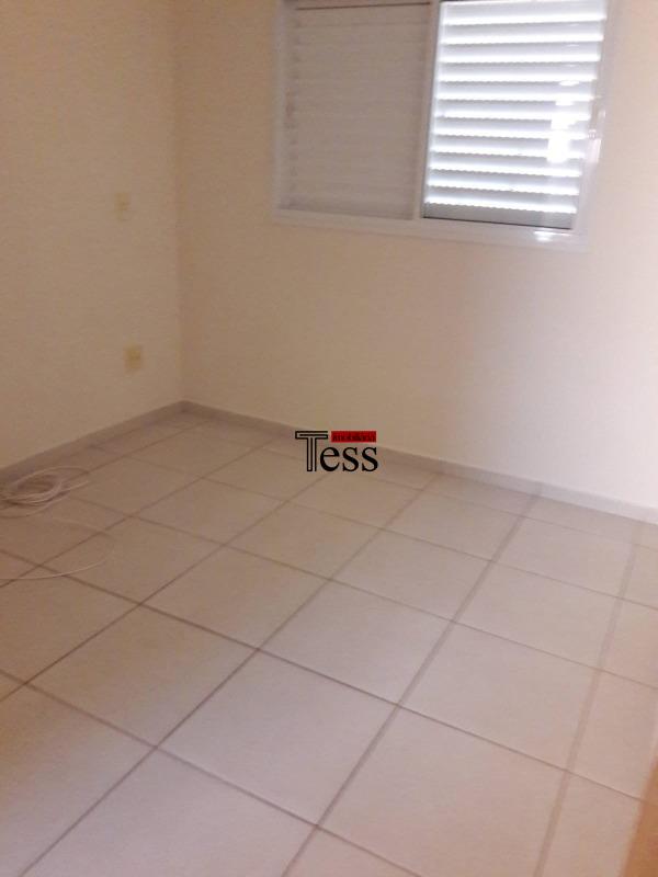 Apartamento com 2 quartos para aluguel, 70m² — foto 8 de 13