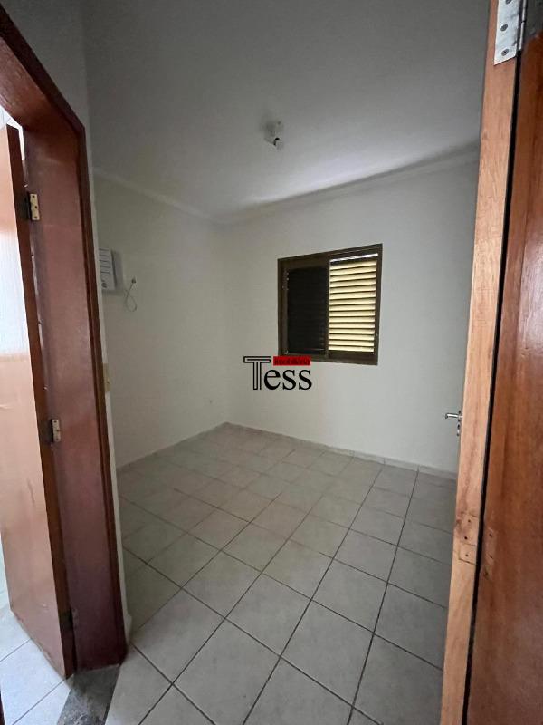 Apartamento com 3 quartos para aluguel, 73m² — foto 13 de 25
