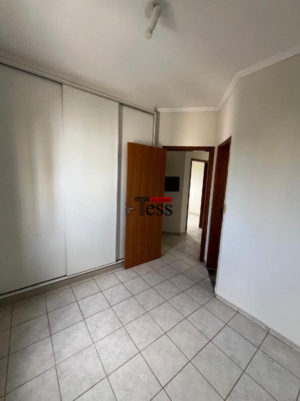 Apartamento com 3 quartos para aluguel, 73m² — foto 8 de 25