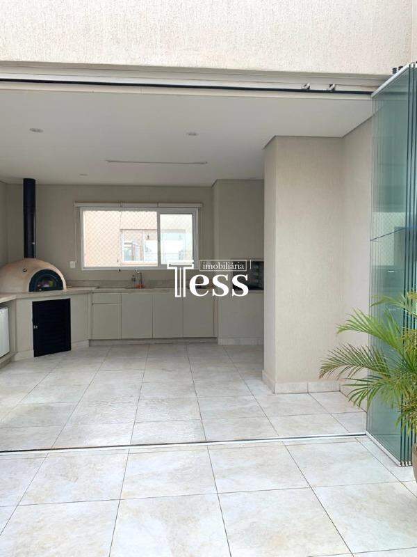 Apartamento com 3 quartos à venda, 250m² — foto 6 de 8