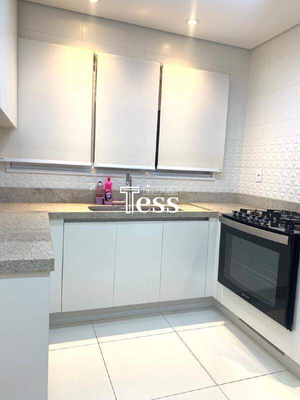 Apartamento com 3 quartos à venda, 250m² — foto 4 de 8