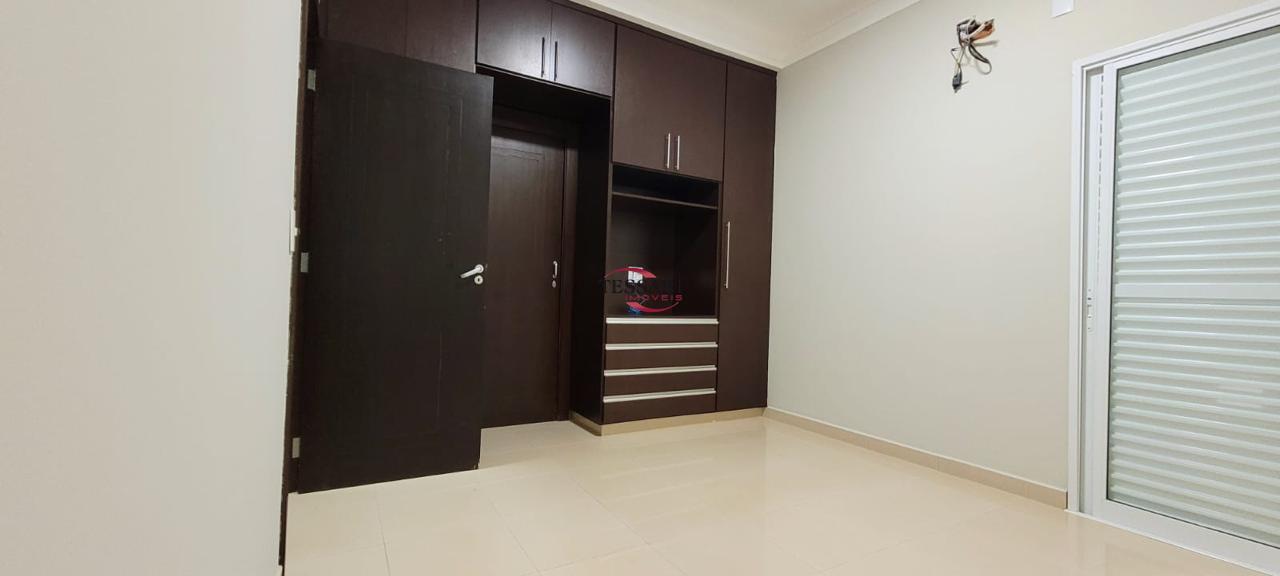 Casa de Condomínio com 4 quartos para aluguel, 280m² — foto 12 de 20