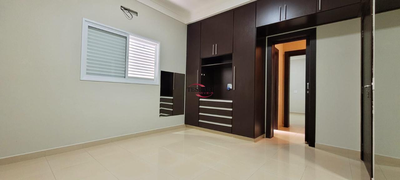 Casa de Condomínio com 4 quartos para aluguel, 280m² — foto 13 de 20