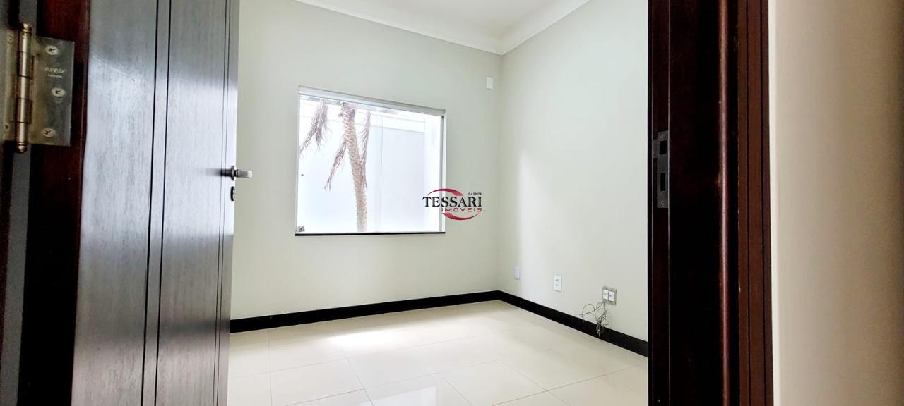Casa de Condomínio com 4 quartos para aluguel, 280m² — foto 6 de 20