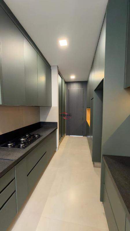 Casa de Condomínio com 3 quartos à venda, 226m² — foto 6 de 27