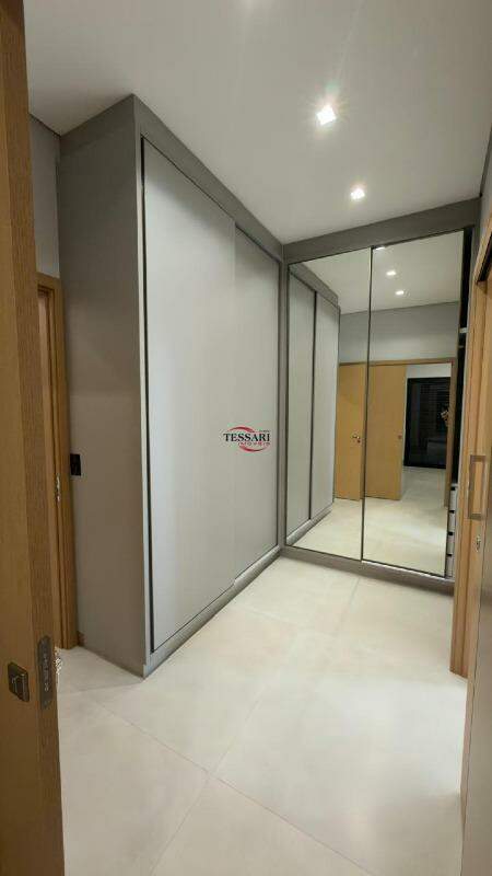 Casa de Condomínio com 3 quartos à venda, 226m² — foto 19 de 27