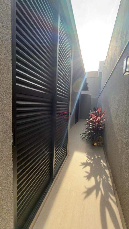 Casa de Condomínio com 3 quartos à venda, 226m² — foto 24 de 27
