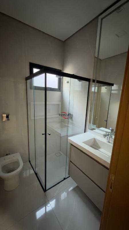 Casa de Condomínio com 3 quartos à venda, 226m² — foto 15 de 27