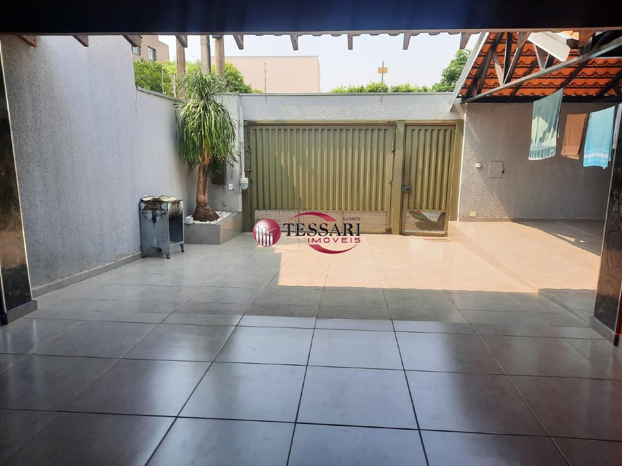 Casa com 2 quartos à venda, 130m² — foto 2 de 10