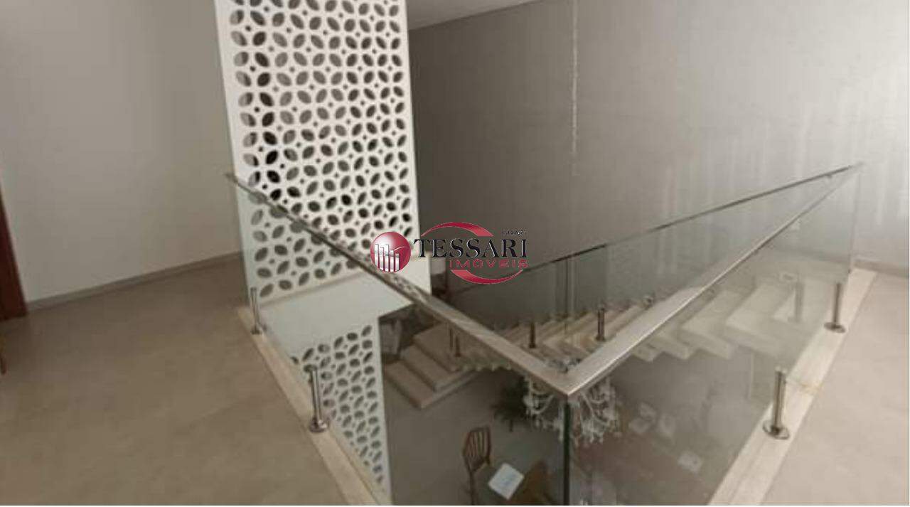 Casa de Condomínio com 3 quartos à venda, 242m² — foto 14 de 17