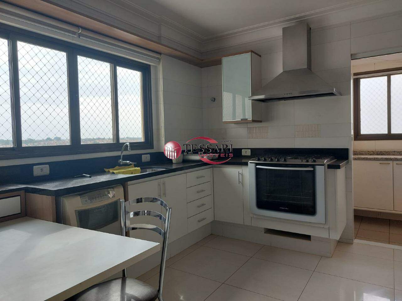 Apartamento com 3 quartos para aluguel, 260m² — foto 7 de 29