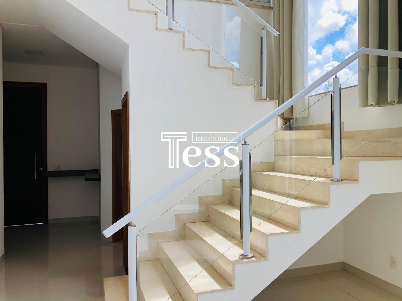 Casa de Condomínio com 5 quartos para aluguel, 370m² — foto 4 de 29
