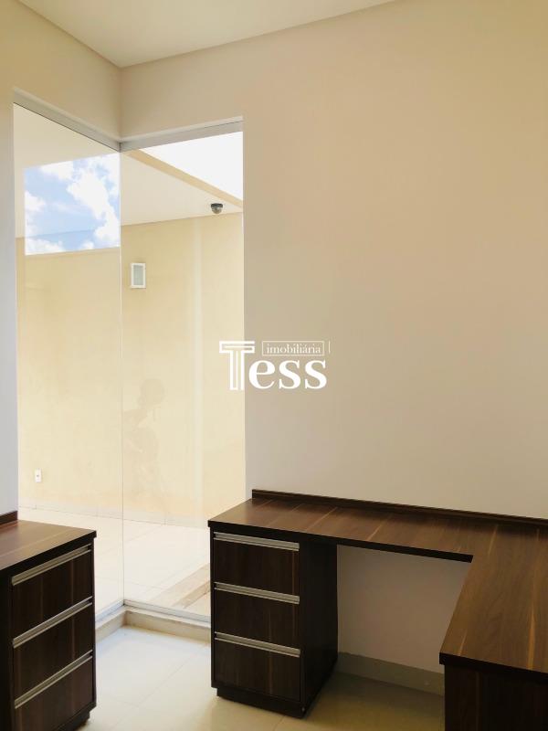 Casa de Condomínio com 5 quartos para aluguel, 370m² — foto 7 de 29
