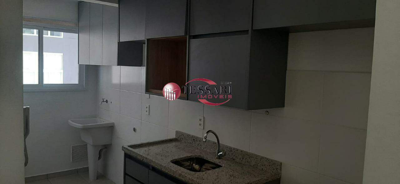 Apartamento com 2 quartos à venda, 70m² — foto 3 de 16