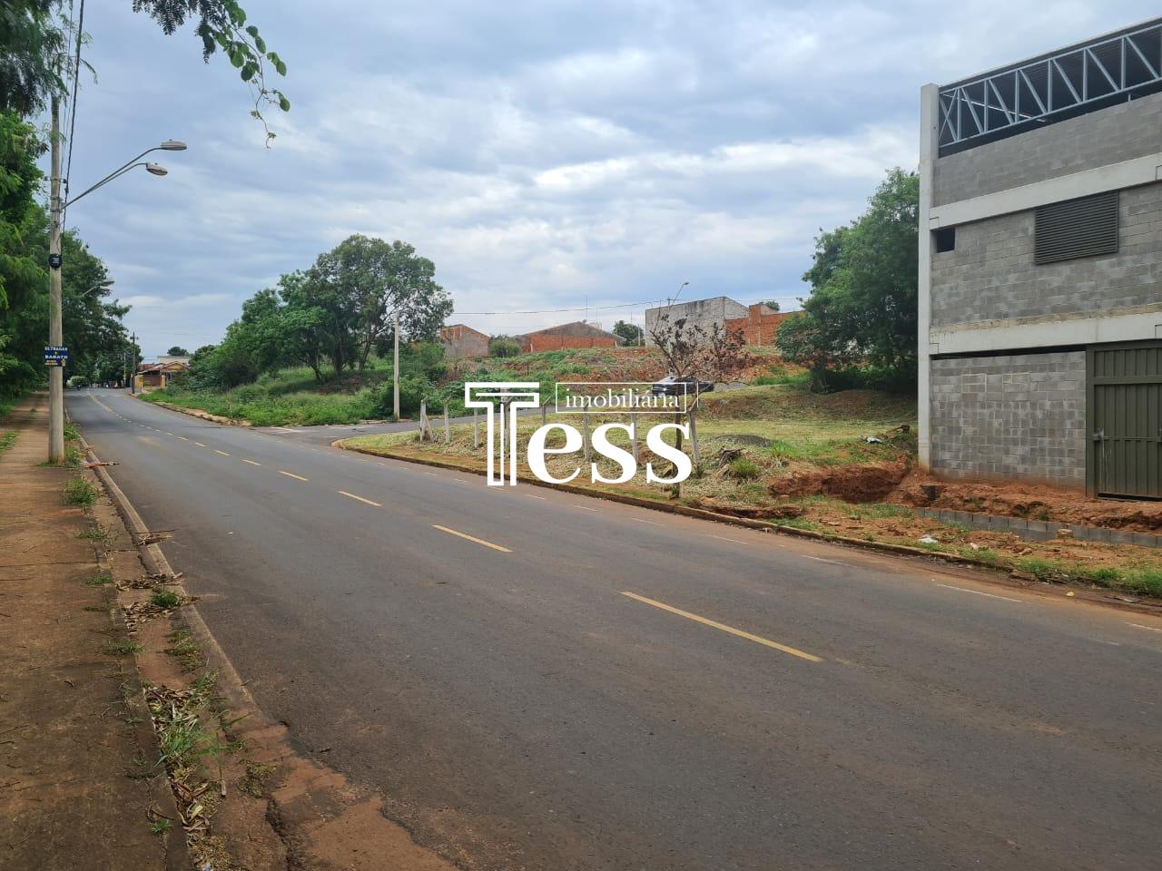 Terreno / Lote / Condomínio à venda, 702m² — foto 1 de 6
