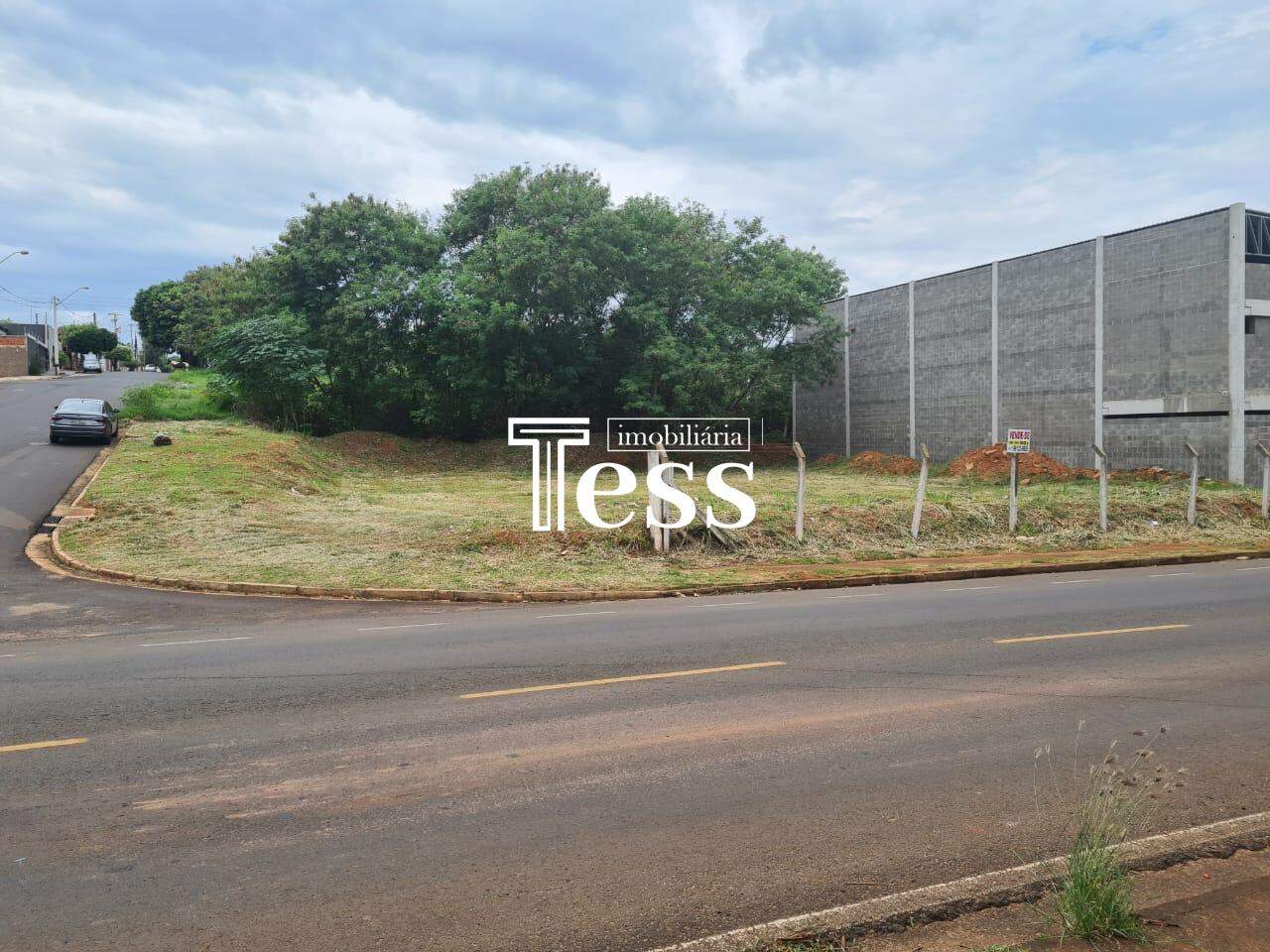 Terreno / Lote / Condomínio à venda, 702m² — foto 4 de 6