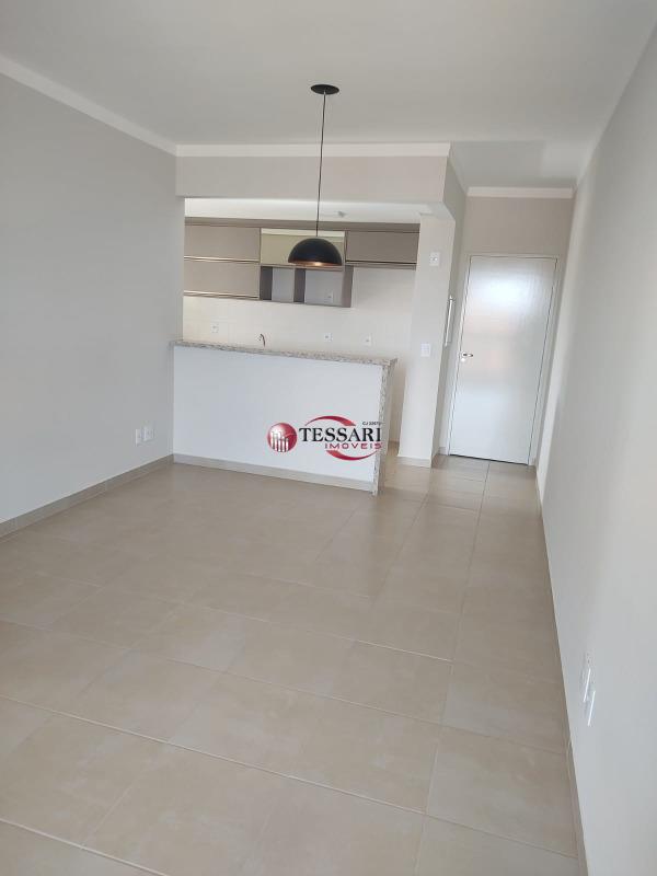 Apartamento com 2 quartos para aluguel, 68m² — foto 2 de 13
