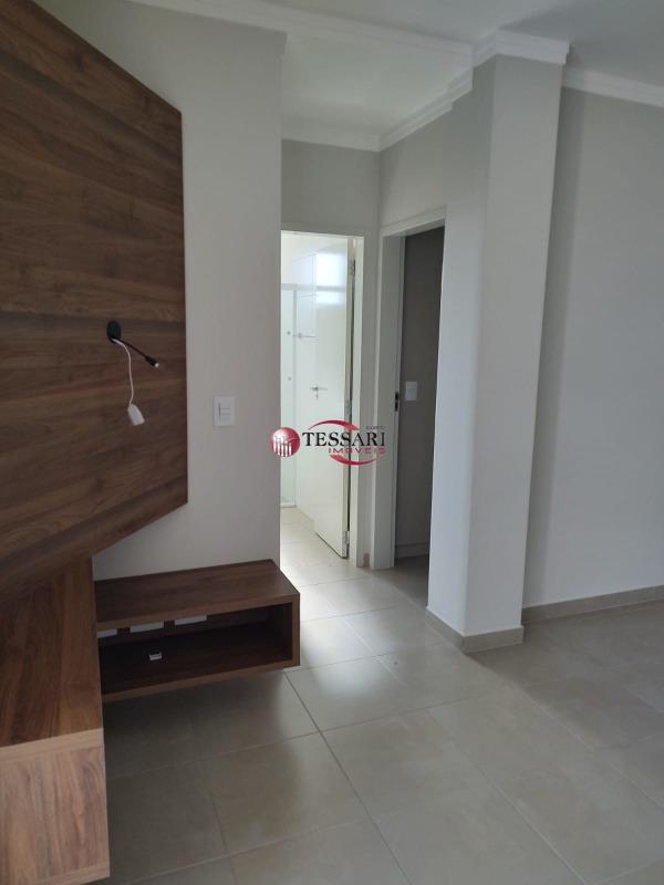 Apartamento com 2 quartos para aluguel, 68m² — foto 3 de 13