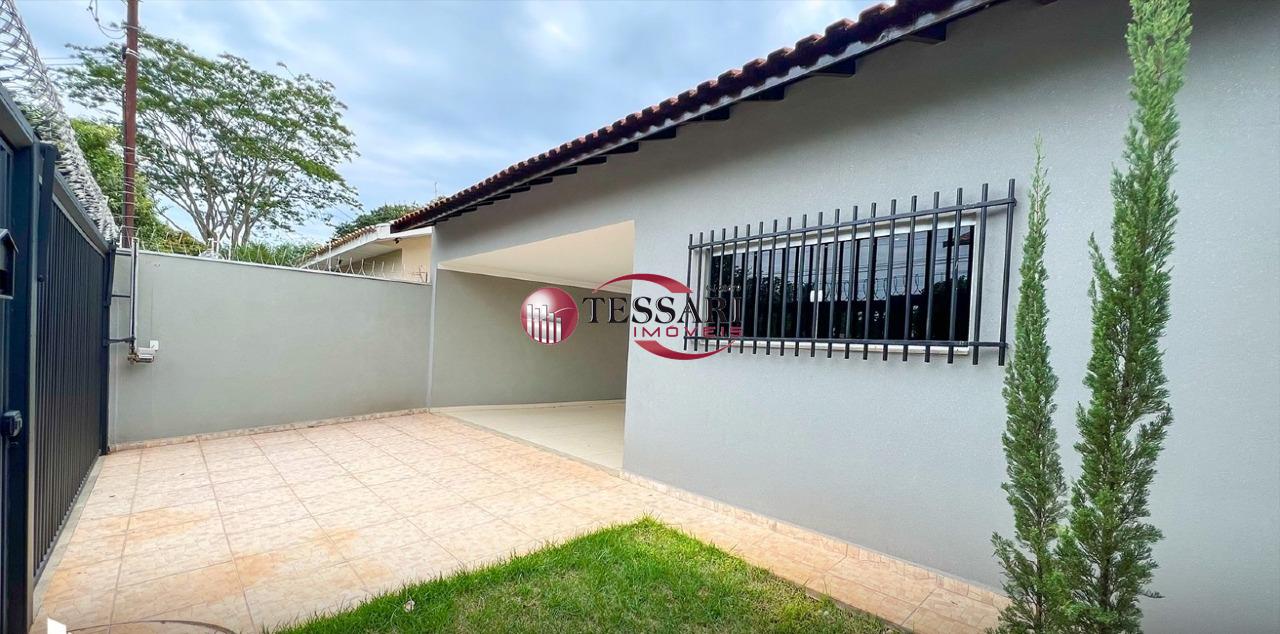 Casa com 3 quartos para aluguel, 180m² — foto 2 de 19