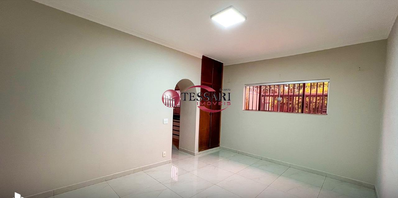 Casa com 3 quartos para aluguel, 180m² — foto 6 de 19