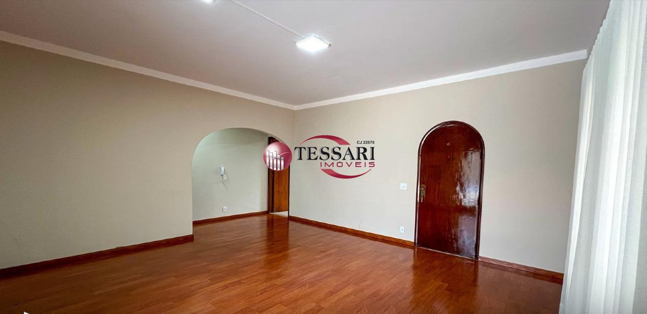 Casa com 3 quartos para aluguel, 180m² — foto 5 de 19