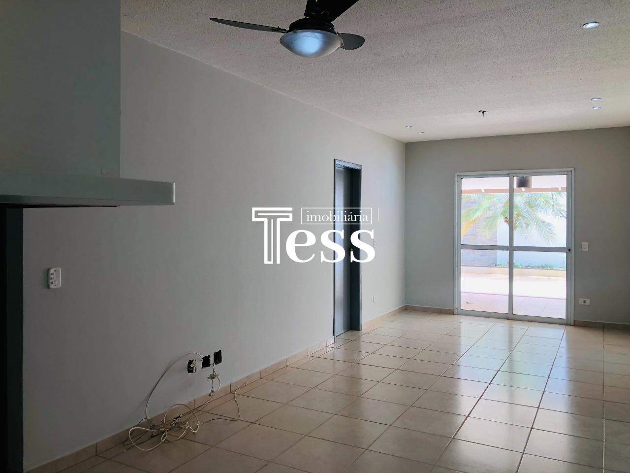 Casa de Condomínio com 3 quartos para aluguel, 110m² — foto 2 de 27