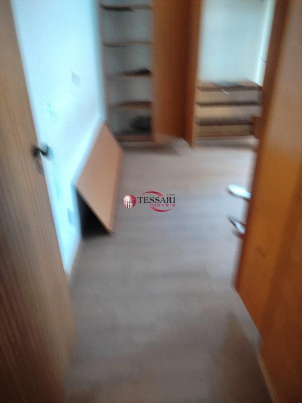 Casa com 4 quartos para aluguel, 540m² — foto 12 de 24