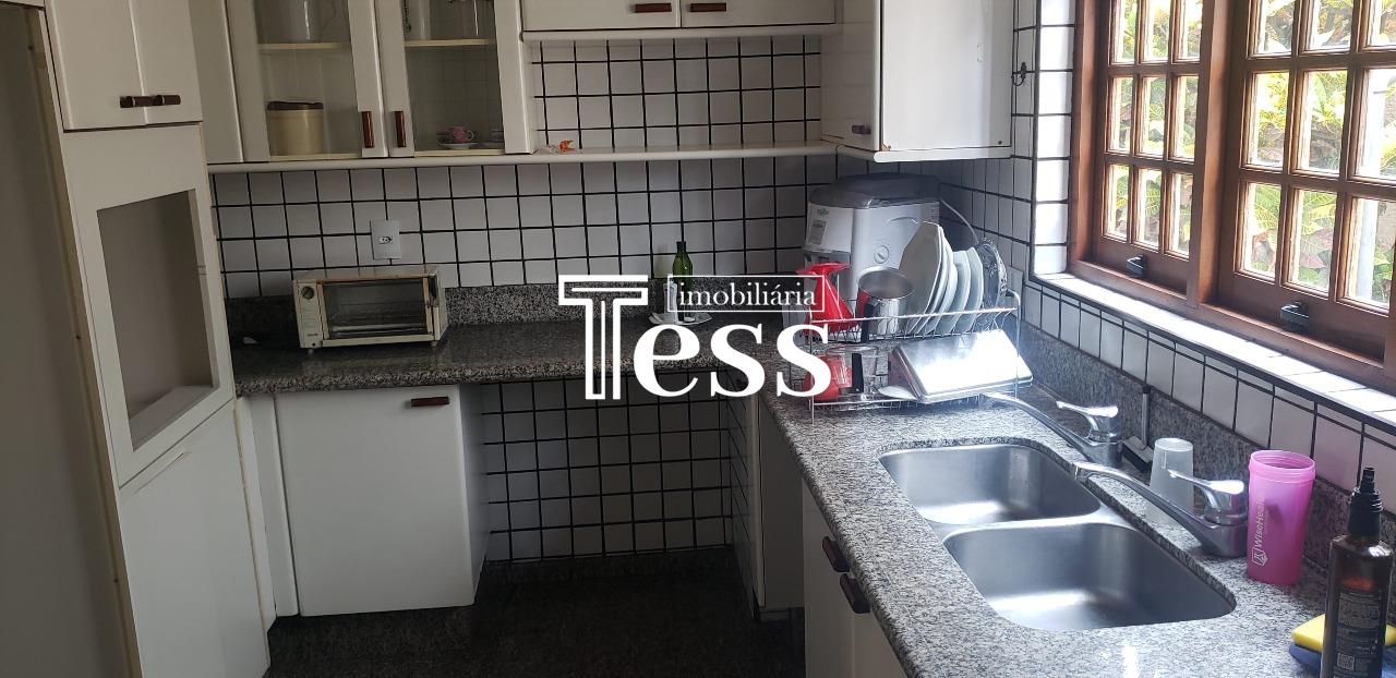 Casa de Condomínio com 4 quartos para aluguel, 380m² — foto 17 de 25