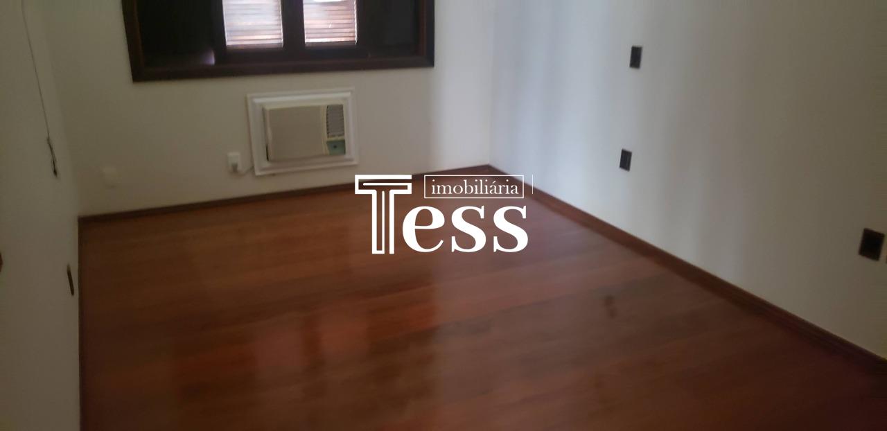 Casa de Condomínio com 4 quartos para aluguel, 380m² — foto 16 de 25