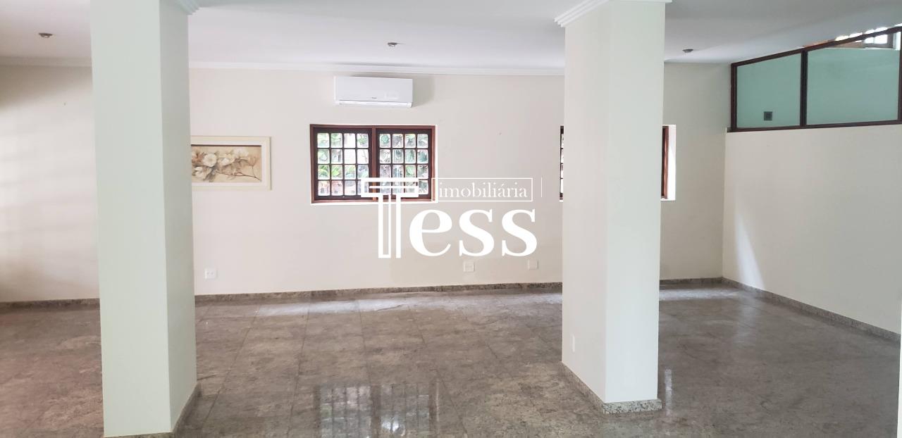 Casa de Condomínio com 4 quartos para aluguel, 380m² — foto 3 de 25