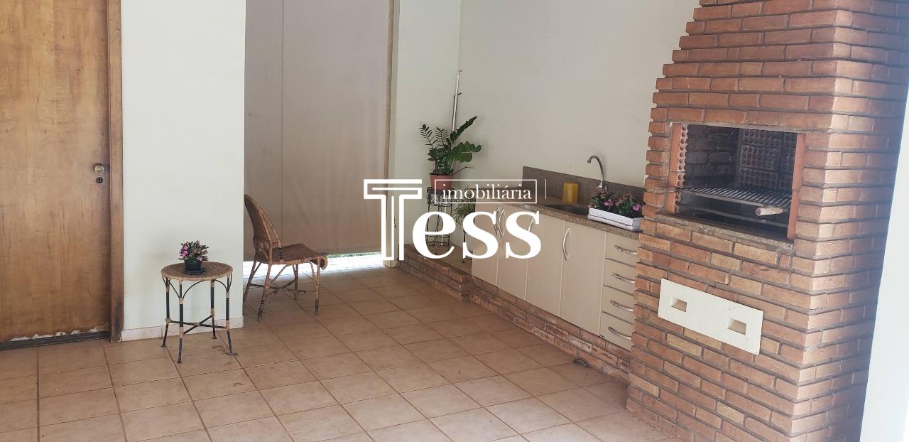 Casa de Condomínio com 4 quartos para aluguel, 380m² — foto 23 de 25