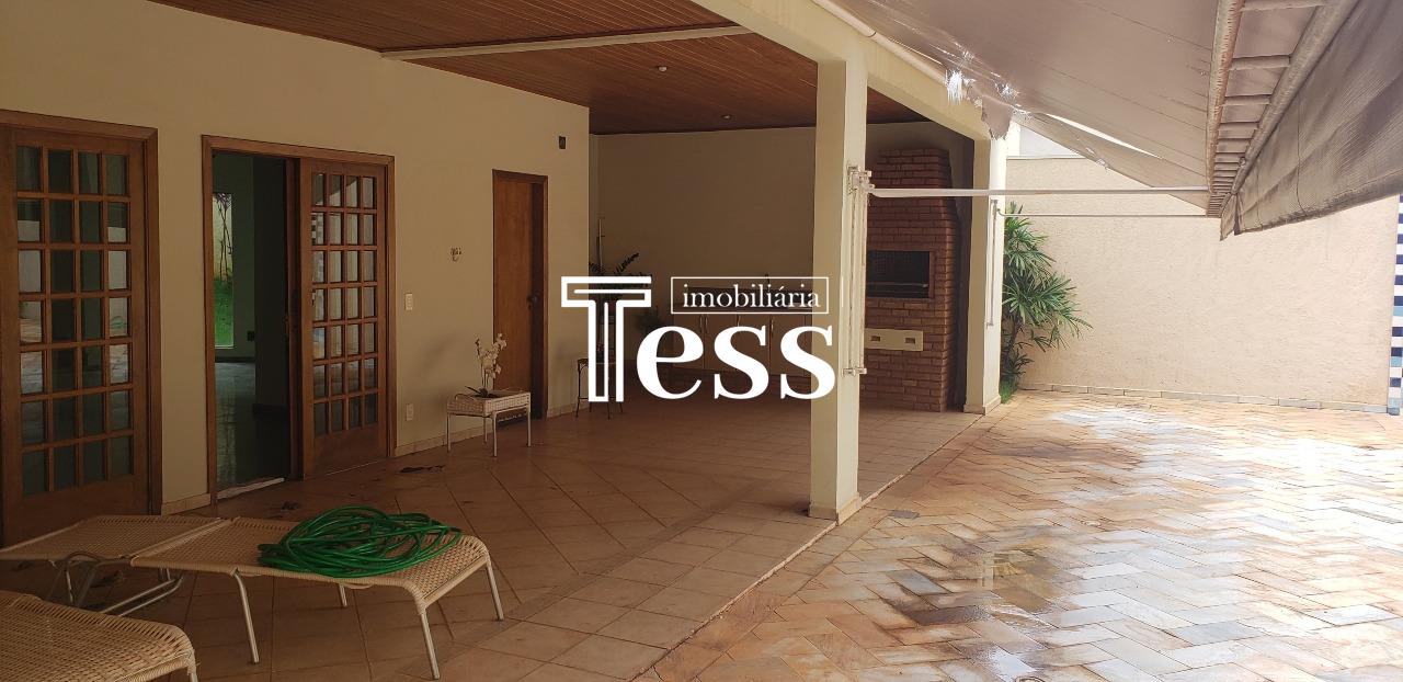Casa de Condomínio com 4 quartos para aluguel, 380m² — foto 24 de 25