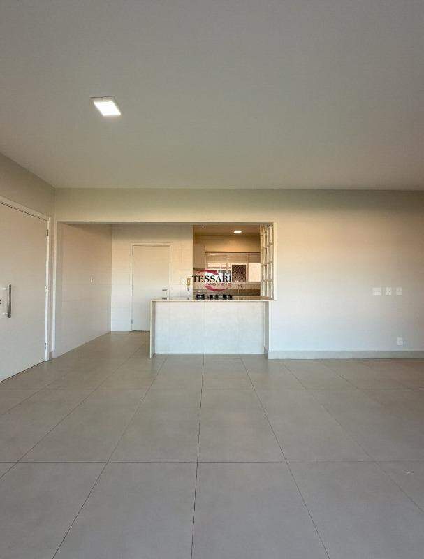 Apartamento com 3 quartos para aluguel, 147m² — foto 3 de 20