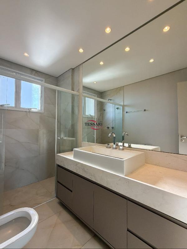 Apartamento com 3 quartos para aluguel, 147m² — foto 13 de 20